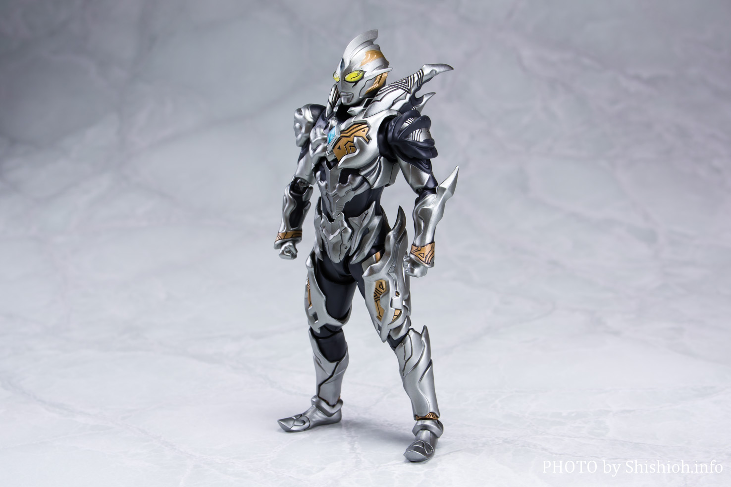 フィギュアS.H.Figuarts ウルトラマントリガー トリガーダーク - 特撮